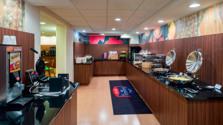 Fairfield Inn Breakfast Time: Start Your Day Right!